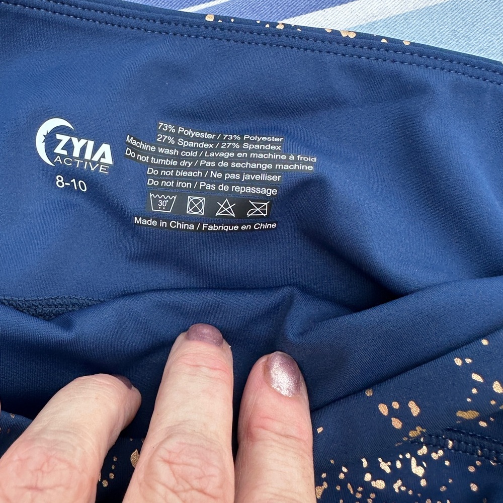 ZYIA Navy Stay Gold Light n Tight Hi-Rise 7/8 8-10 - Picture 3 of 5